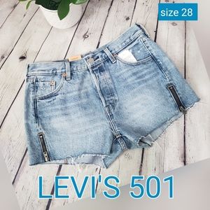 Levi's 501 Altered Mid-Rise Light Wash Shorts sz28